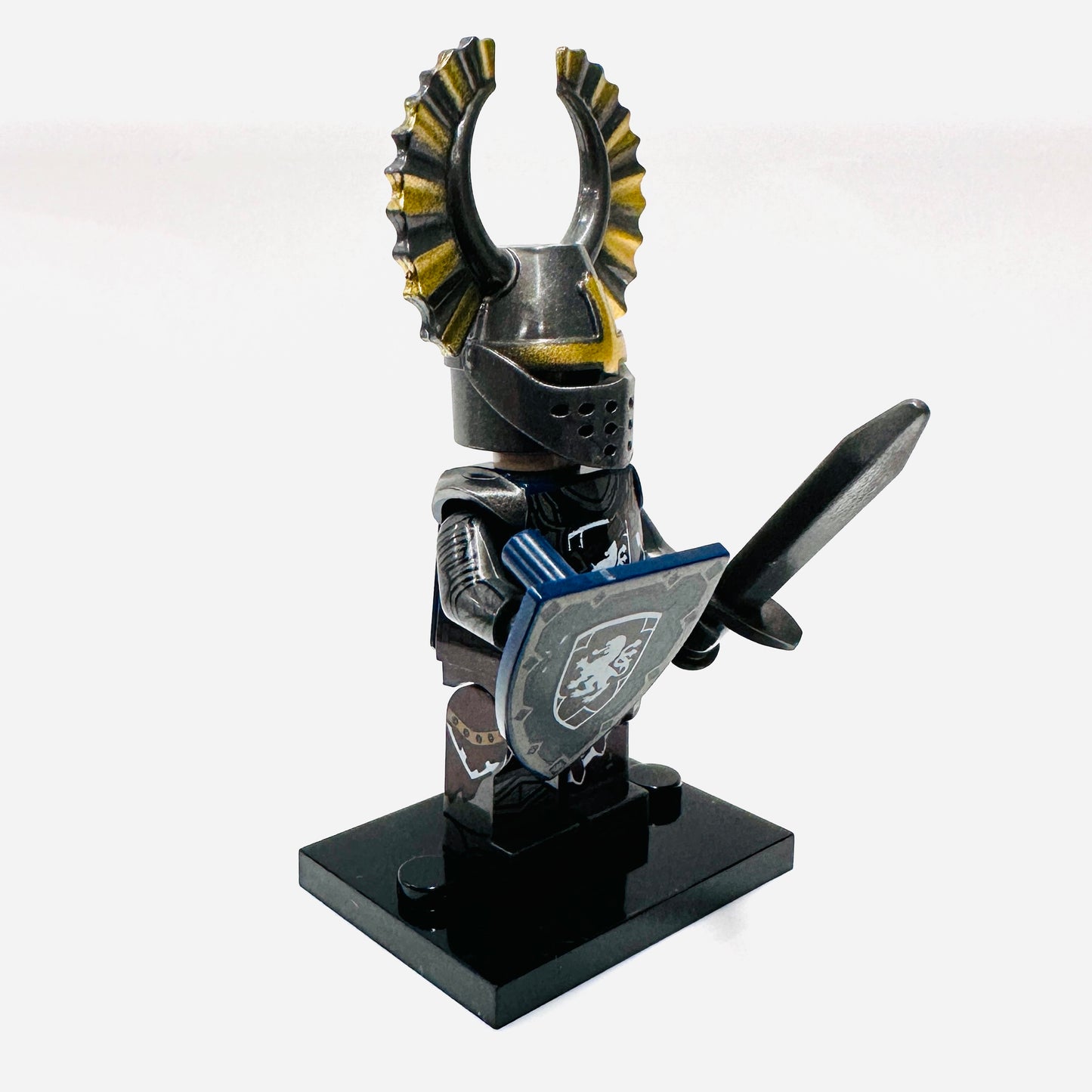 Custom Medieval Lion Heart Knight Minifigure