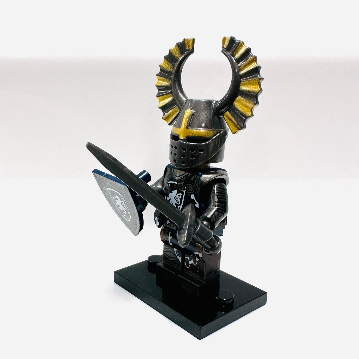 Custom Medieval Lion Heart Knight Minifigure