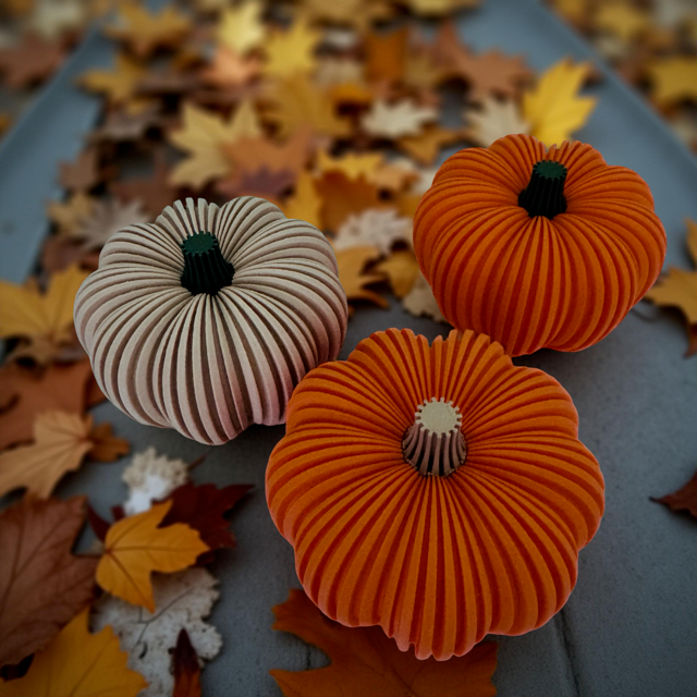 π Small Pumpkin Tealight Holder