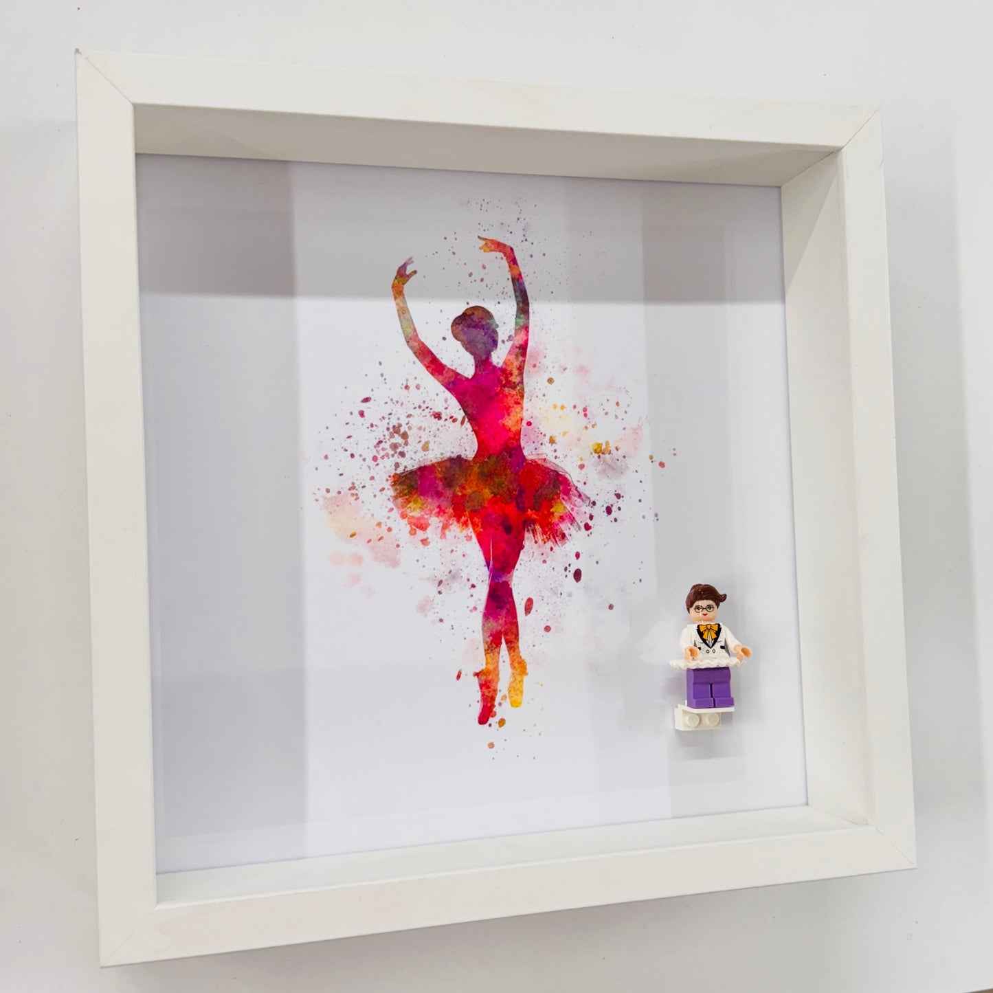 Ballerina/Dancer minifigure in a Frame