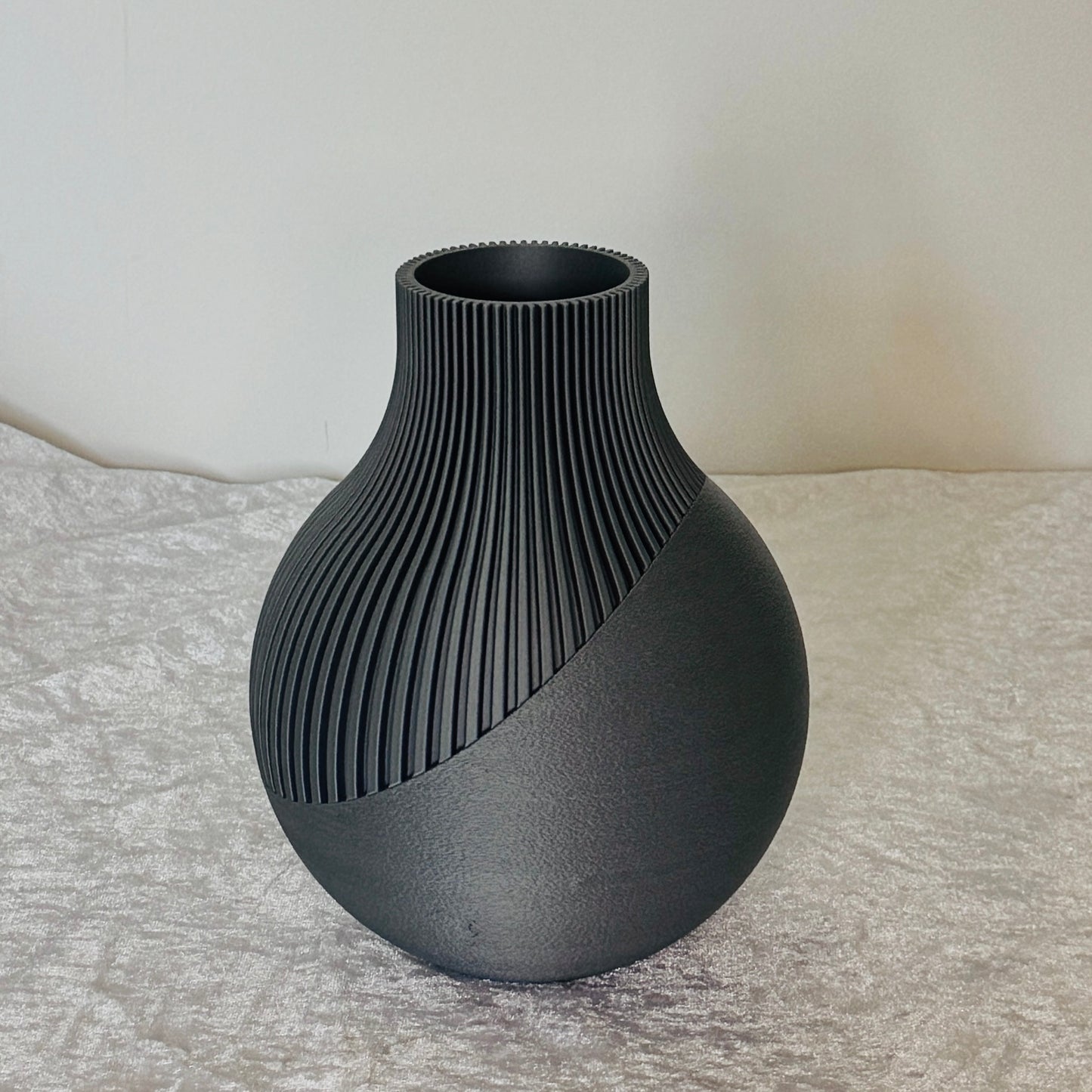 Vase for Lego Or Dried Flowers 18cm 3D-Printed in Pastel & Sleek Greys