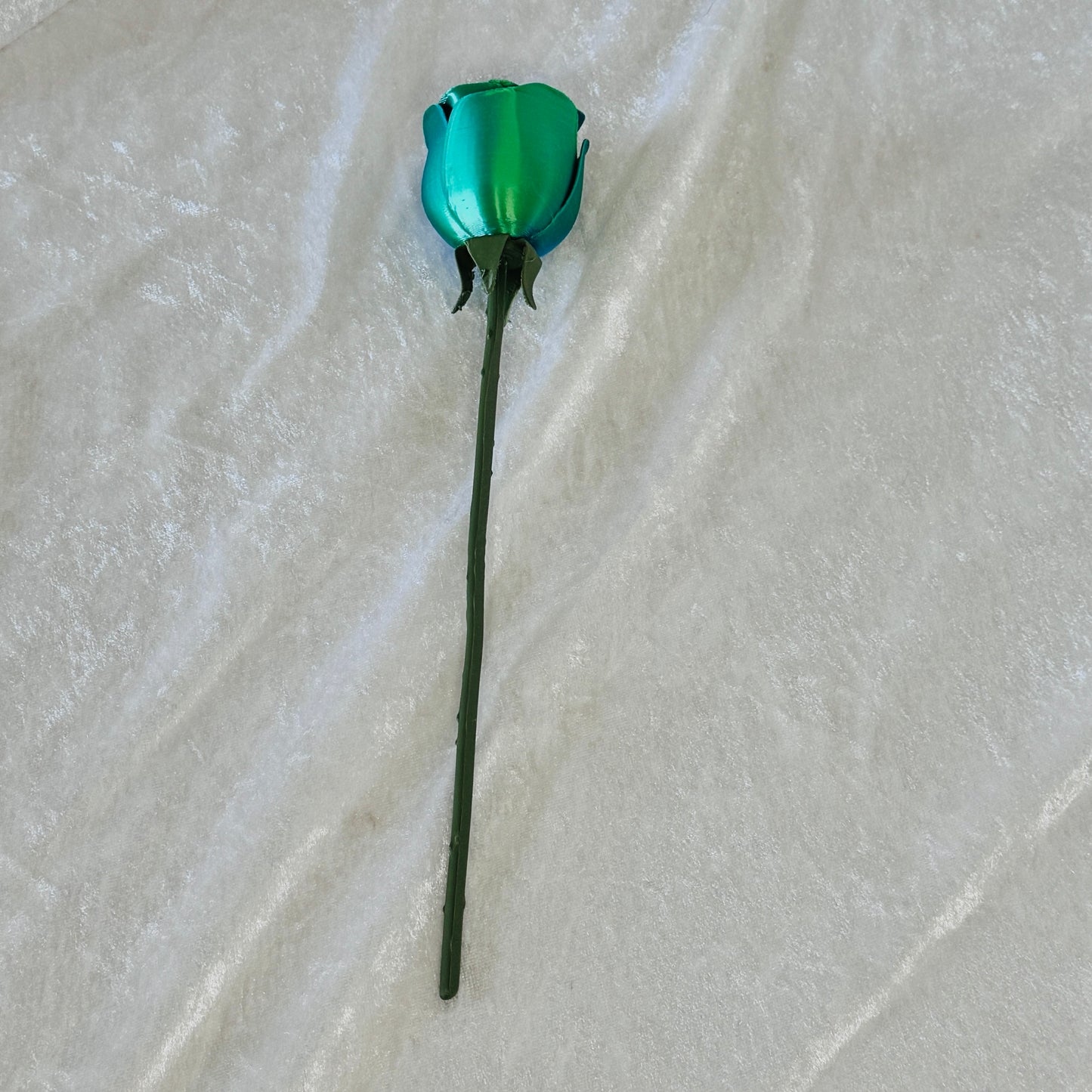 Exquisite 3D Printed Roses with Detachable Stems - Forever in Bloom