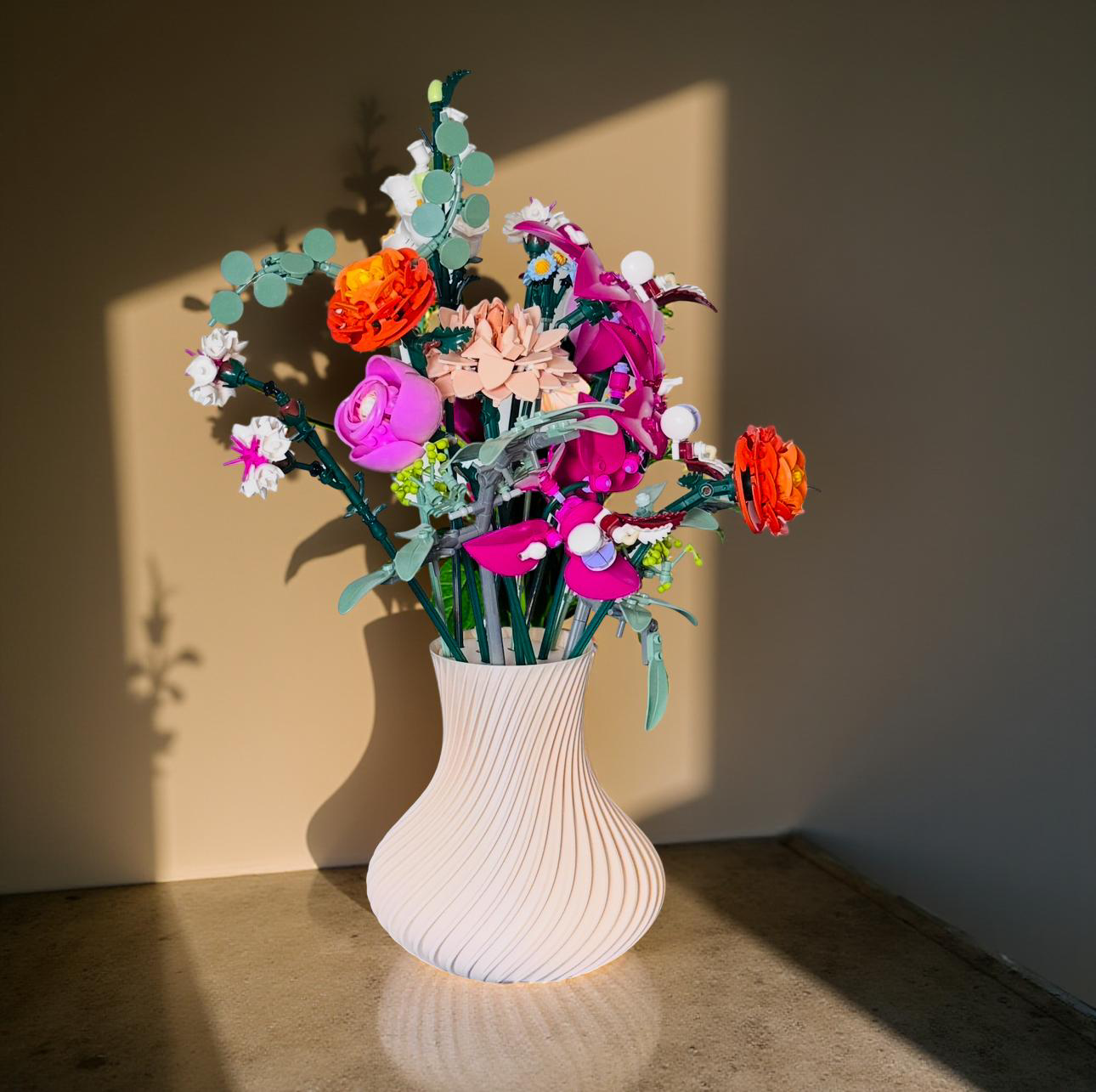 Display Vase For Lego Bouquet, Artificial Flowers or Roses 10342 Botanicals