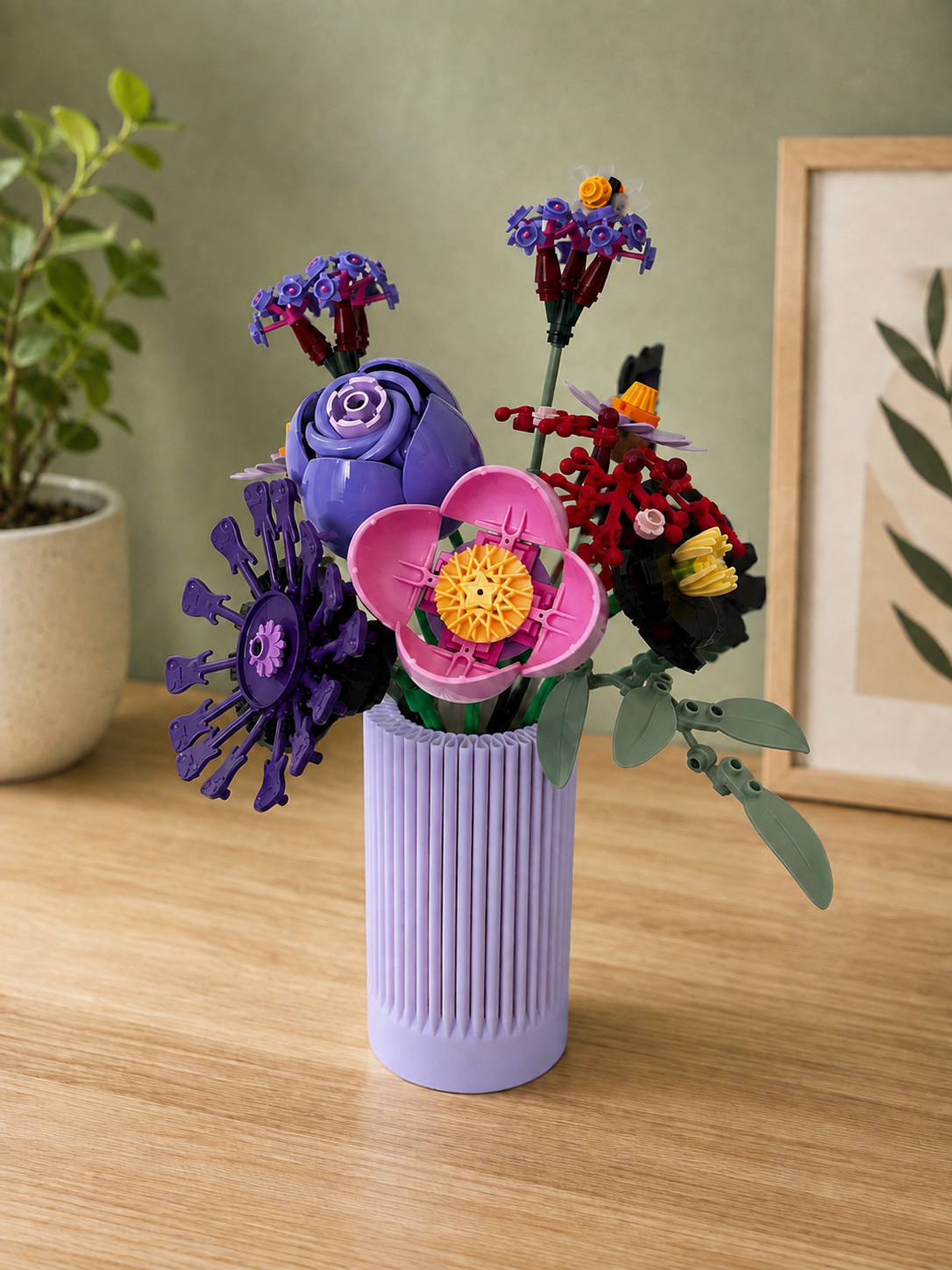 Vase for LEGO Olivia Rodrigo  Flowers 11507| Modern Ribbed Vase | 12cm Tall