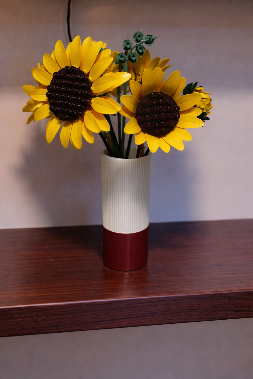 Vase for LEGO Sunflowers Bouquet 11502– 18cm Vase – Custom Colour Base