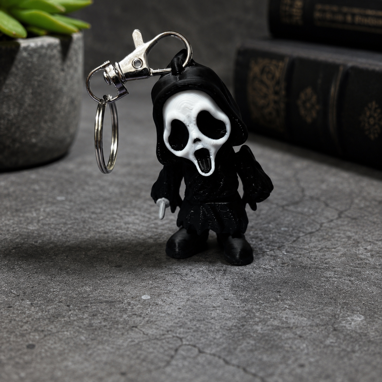 Ghost Face Keyring PLA Horror Movie Inspired Keychain 7cm Figure