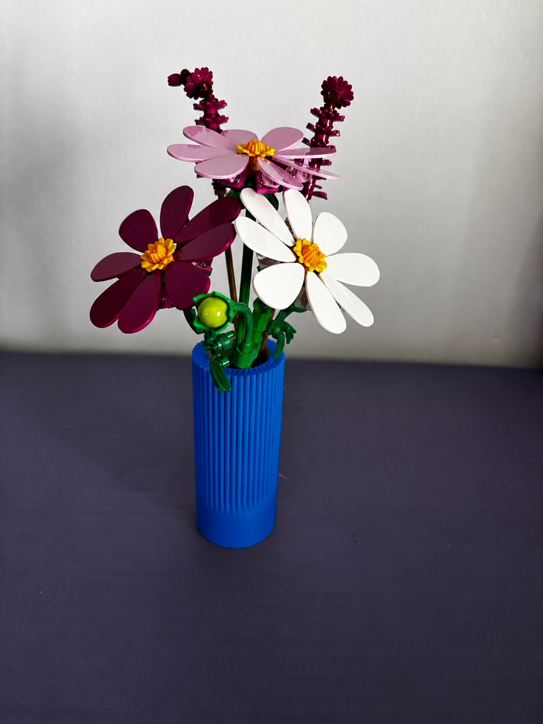 Vase for LEGO Cosmos Flowers 11514 | Modern Ribbed Vase | 11cm Tall