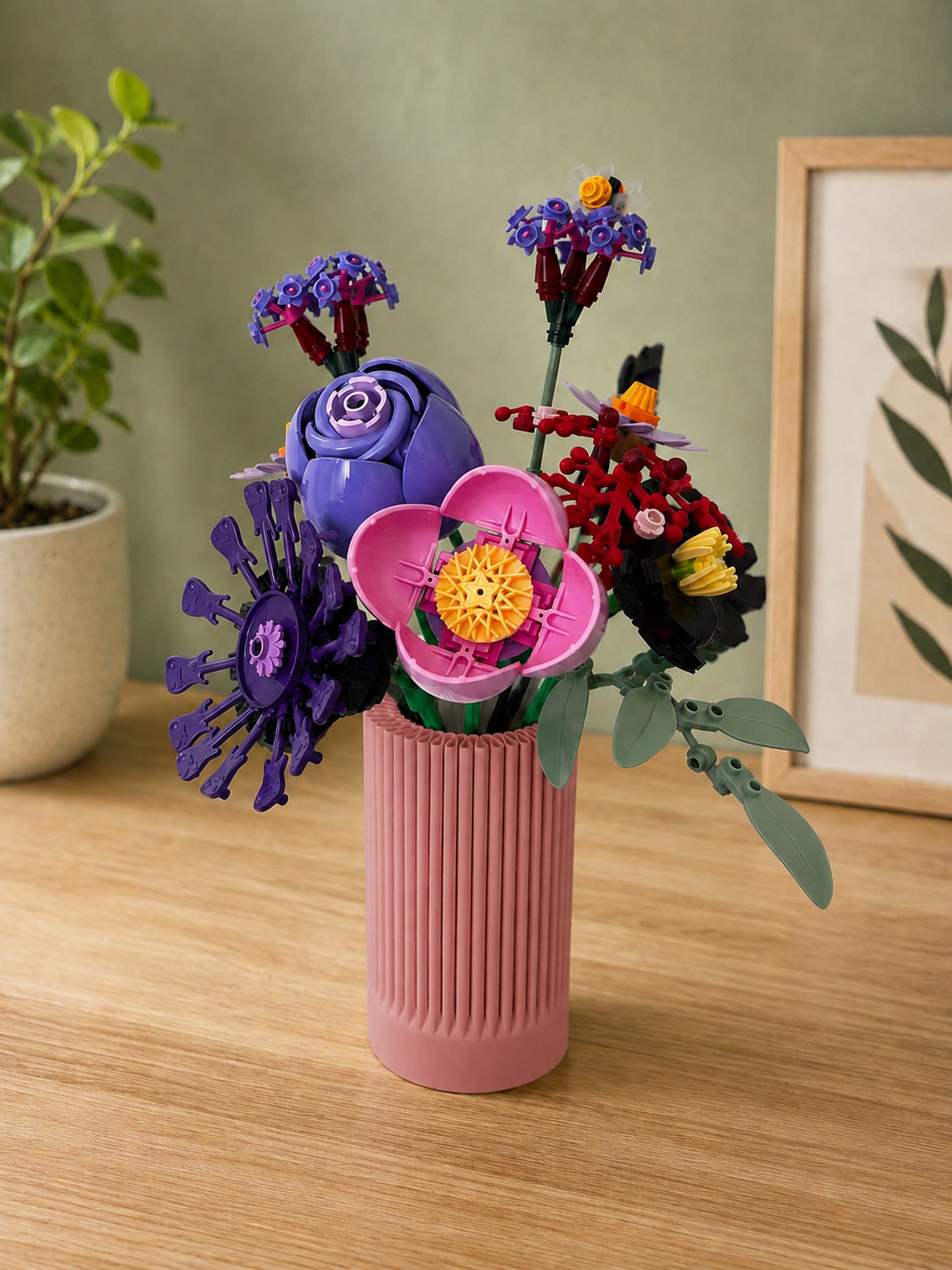 Vase for LEGO Olivia Rodrigo  Flowers 11507| Modern Ribbed Vase | 12cm Tall