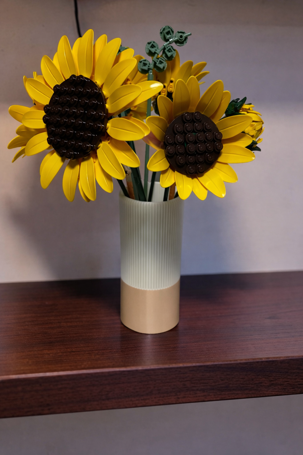 Vase for LEGO Sunflowers Bouquet 11502– 18cm Vase – Custom Colour Base