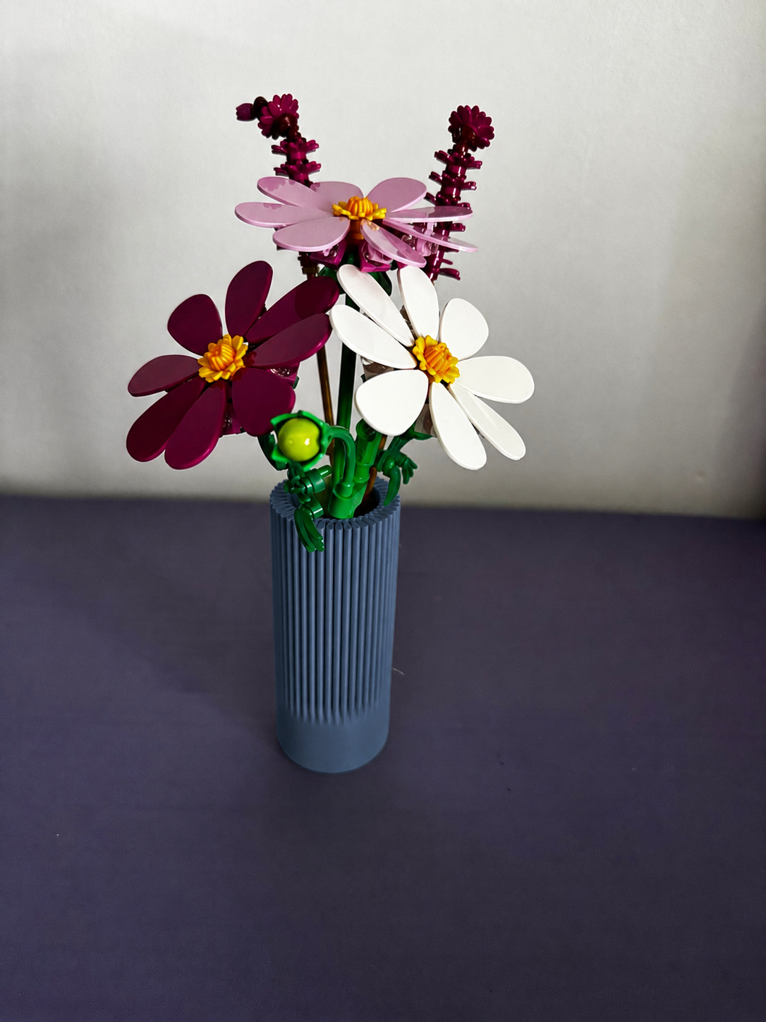 Vase for LEGO Cosmos Flowers 11514 | Modern Ribbed Vase | 11cm Tall