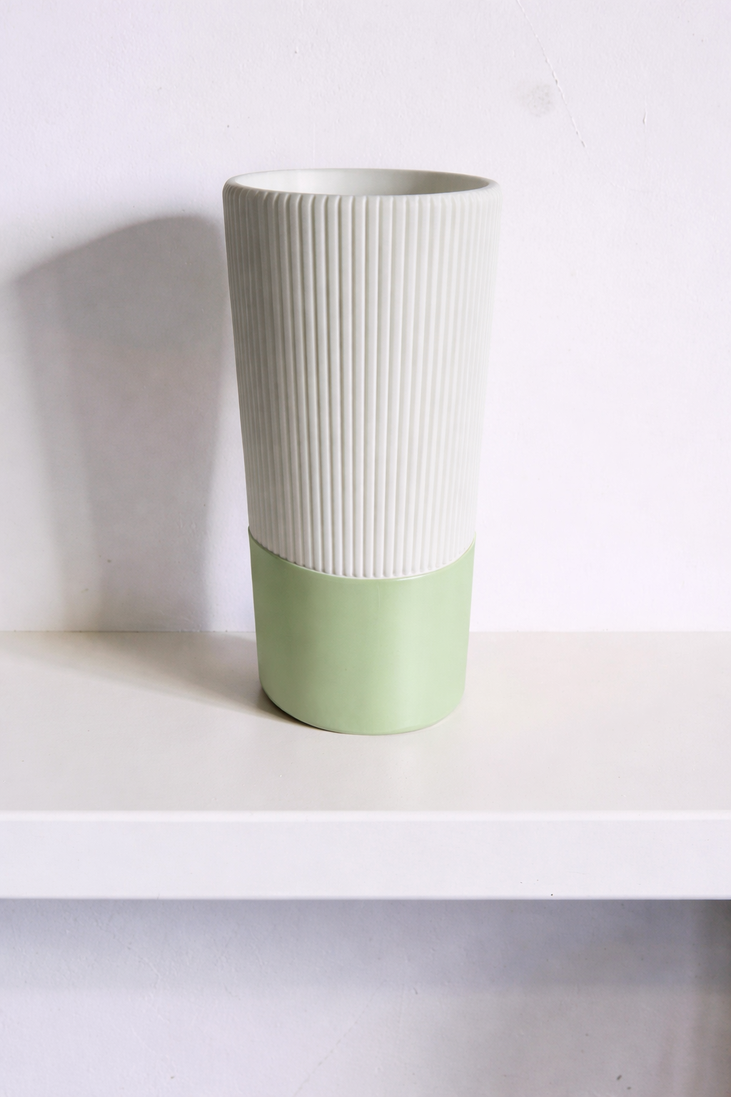 Vase for LEGO Botanicals, Bouquets & Flower Sets 17cm Vase – Custom Colour Base