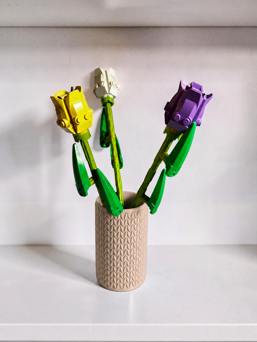 Vase for LEGO Botanicals Tulips 40461 | Modern Knitted Vase | 10cm Tall