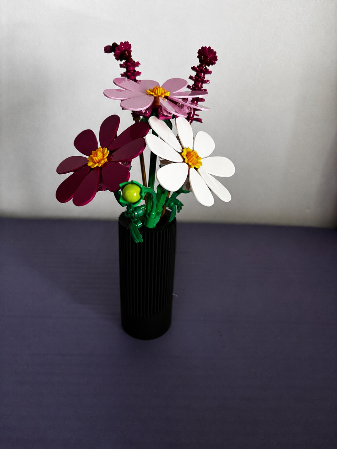 Vase for LEGO Cosmos Flowers 11514 | Modern Ribbed Vase | 11cm Tall