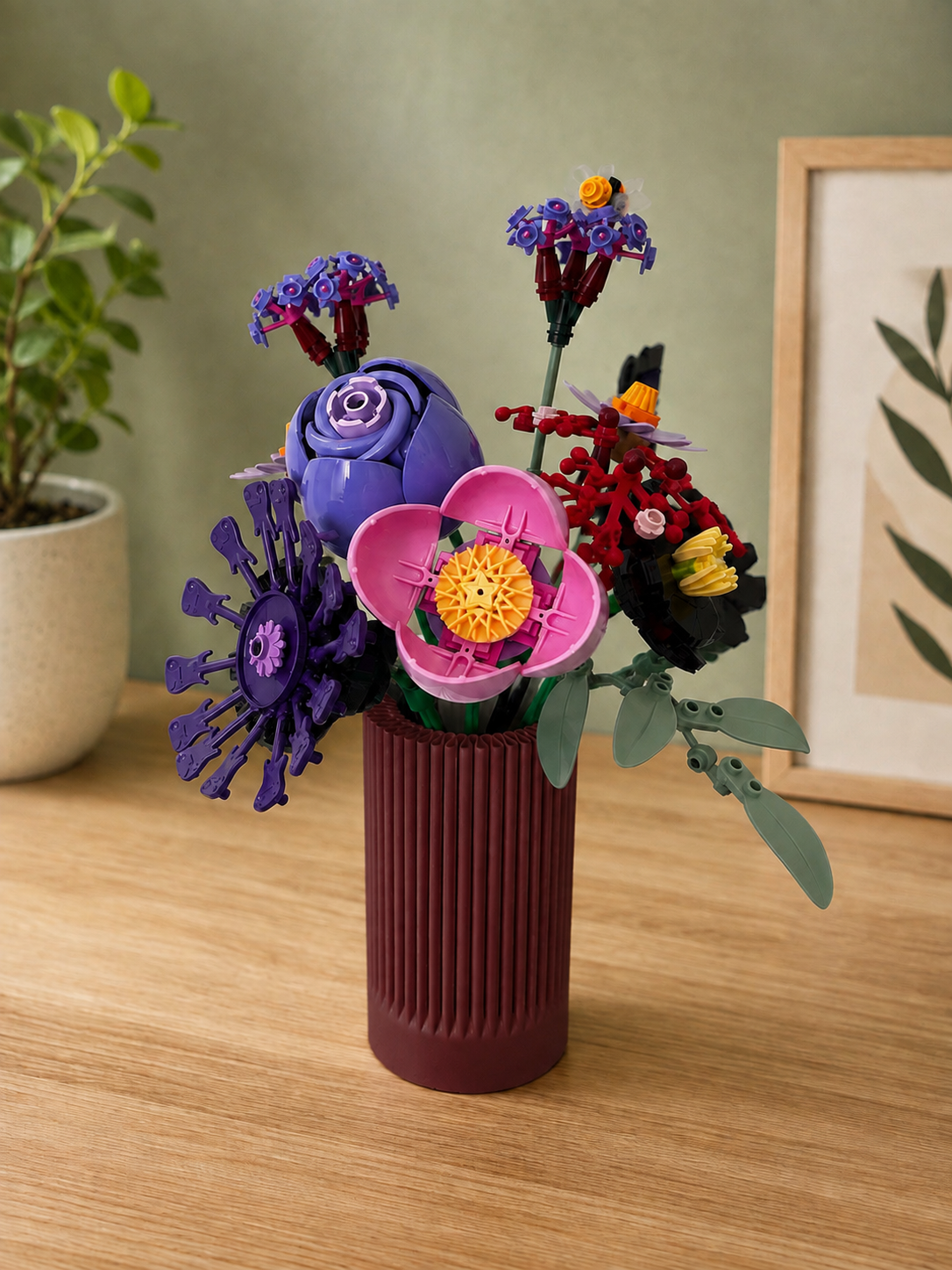Vase for LEGO Olivia Rodrigo  Flowers 11507| Modern Ribbed Vase | 12cm Tall