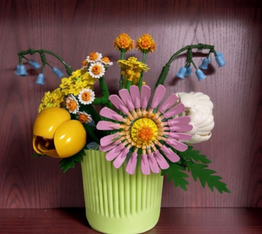 Vases For All LEGO Flowers Sets, Botanicals & Roses In A Modern Ribbed Design