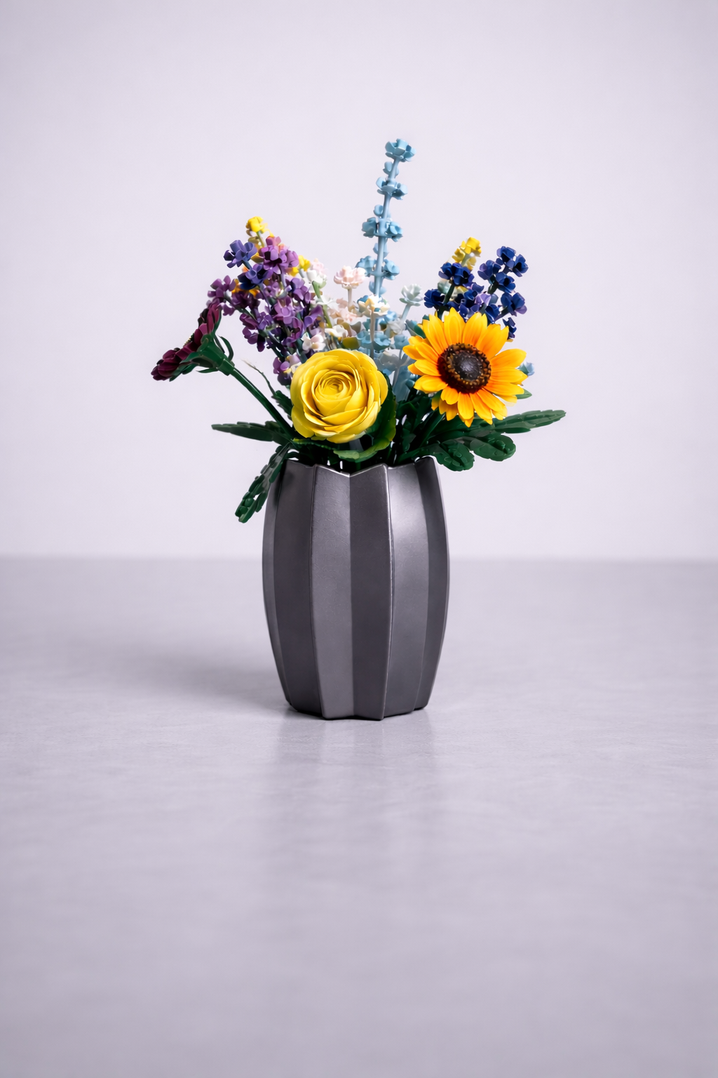 Vase For Lego Flowers,Bouquets, Botanicals tulips, Pink Roses, Red Roses 40461