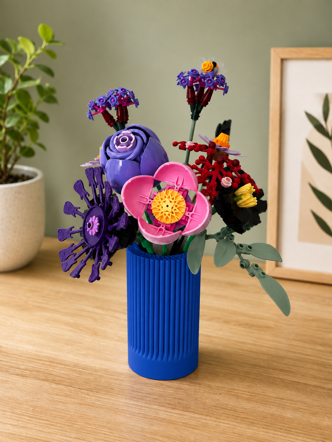 Vase for LEGO Olivia Rodrigo  Flowers 11507| Modern Ribbed Vase | 12cm Tall