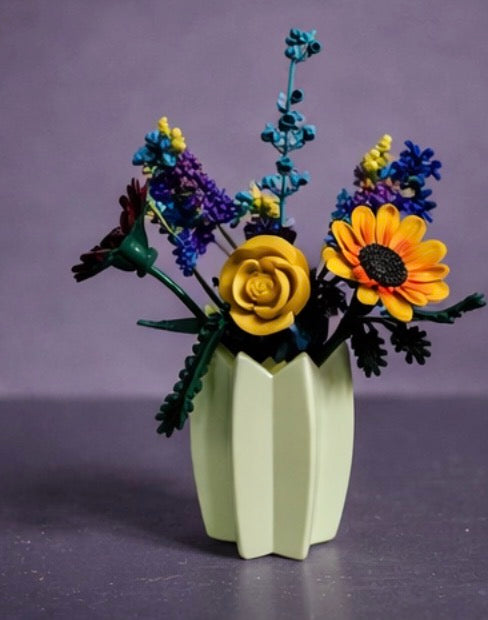 Vase For Lego Flowers,Bouquets, Botanicals tulips, Pink Roses, Red Roses 40461