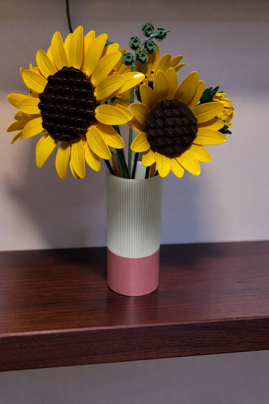 Vase for LEGO Sunflowers Bouquet 11502– 18cm Vase – Custom Colour Base