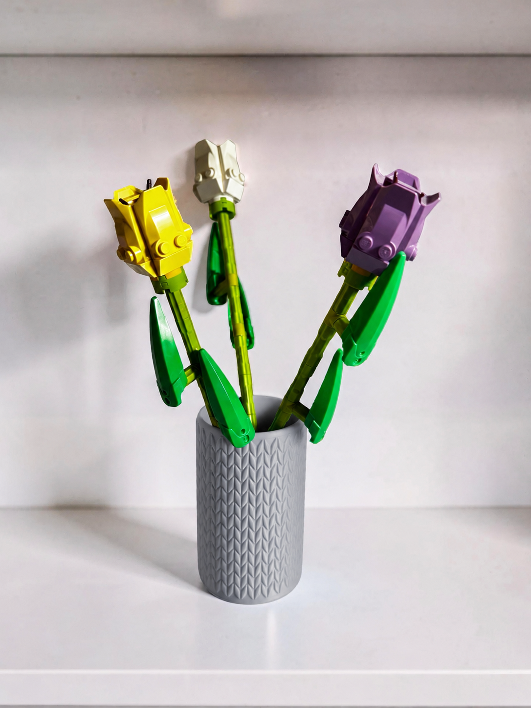 Vase for LEGO Botanicals Tulips 40461 | Modern Knitted Vase | 10cm Tall