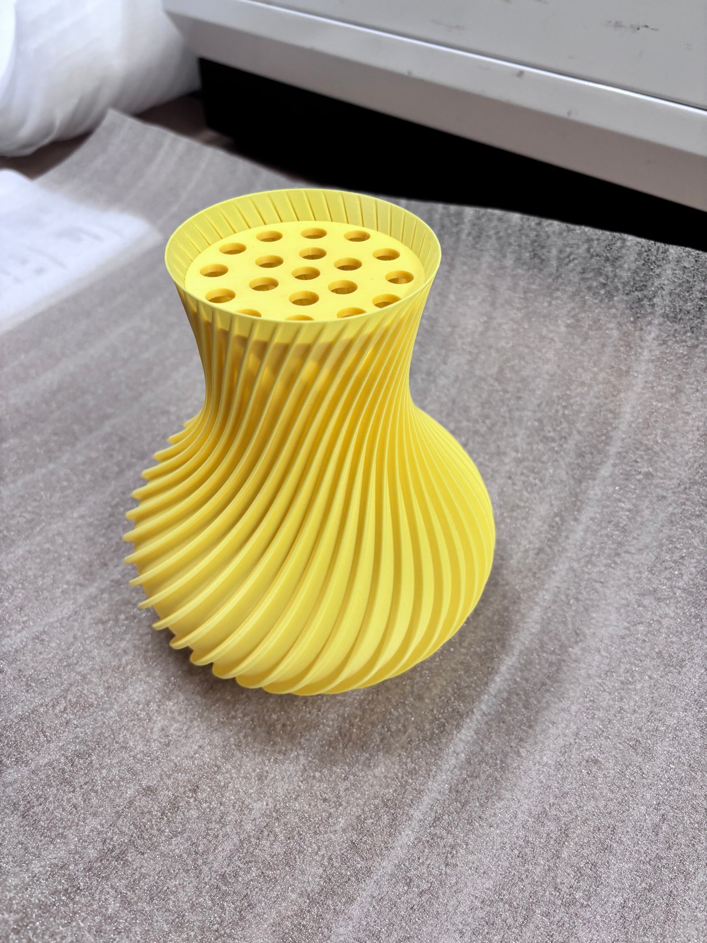 Display Vase For Lego Bouquet, Artificial Flowers or Roses 10313 Botanicals