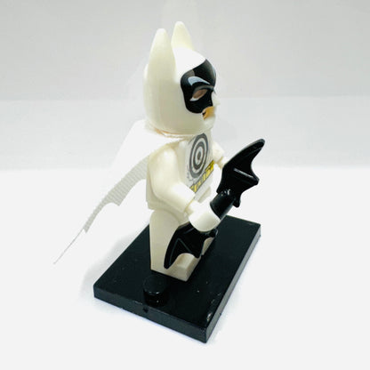 Custom Super Hero Bullseye Bat Man Minifigure