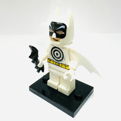 Custom Super Hero Bullseye Bat Man Minifigure