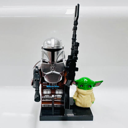 Custom Mandalorian & Baby Yoda ( The Child) Minifigure