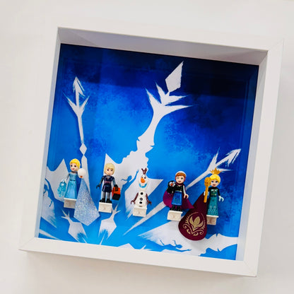 Frozen figures in a Frame