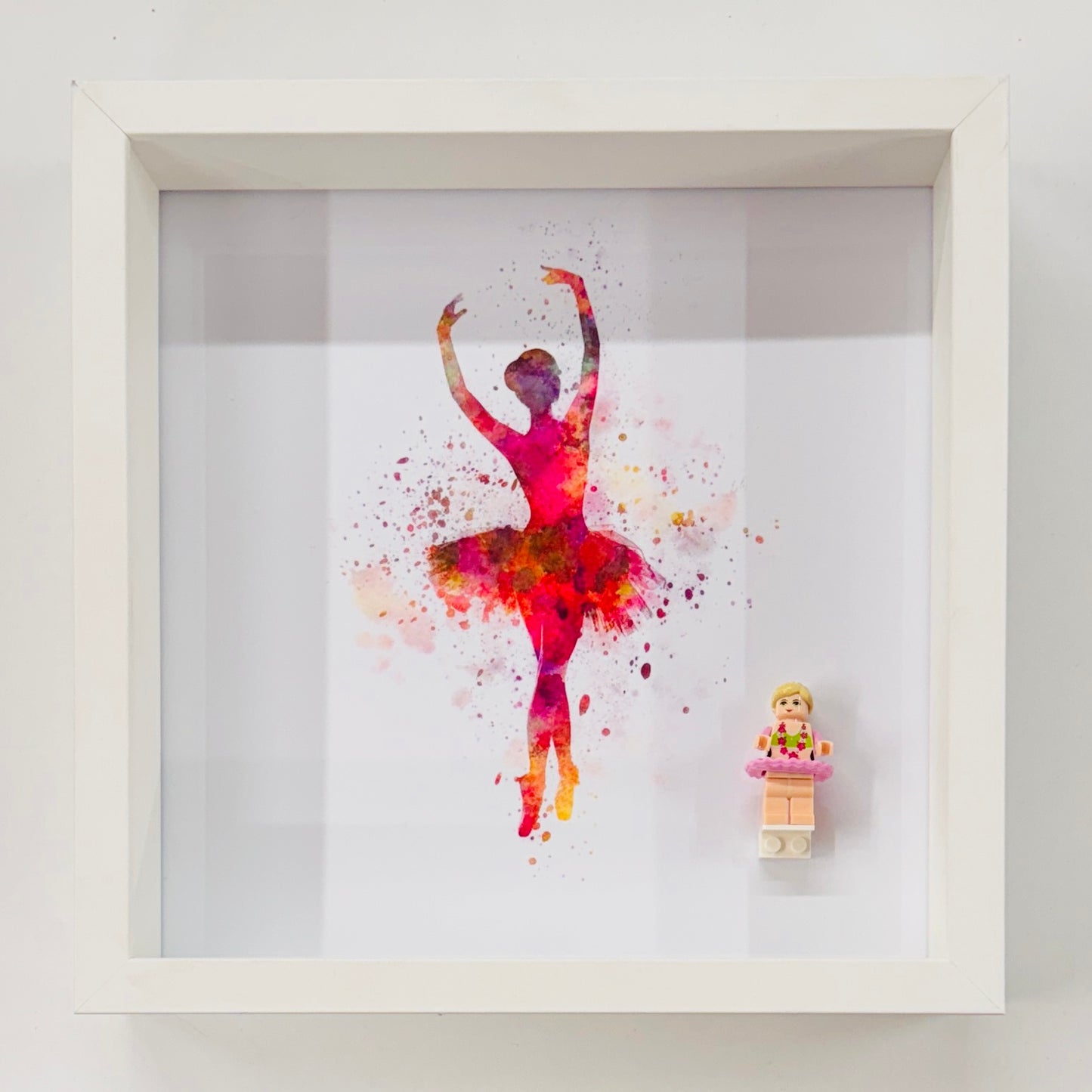 Ballerina/Dancer minifigure in a Frame