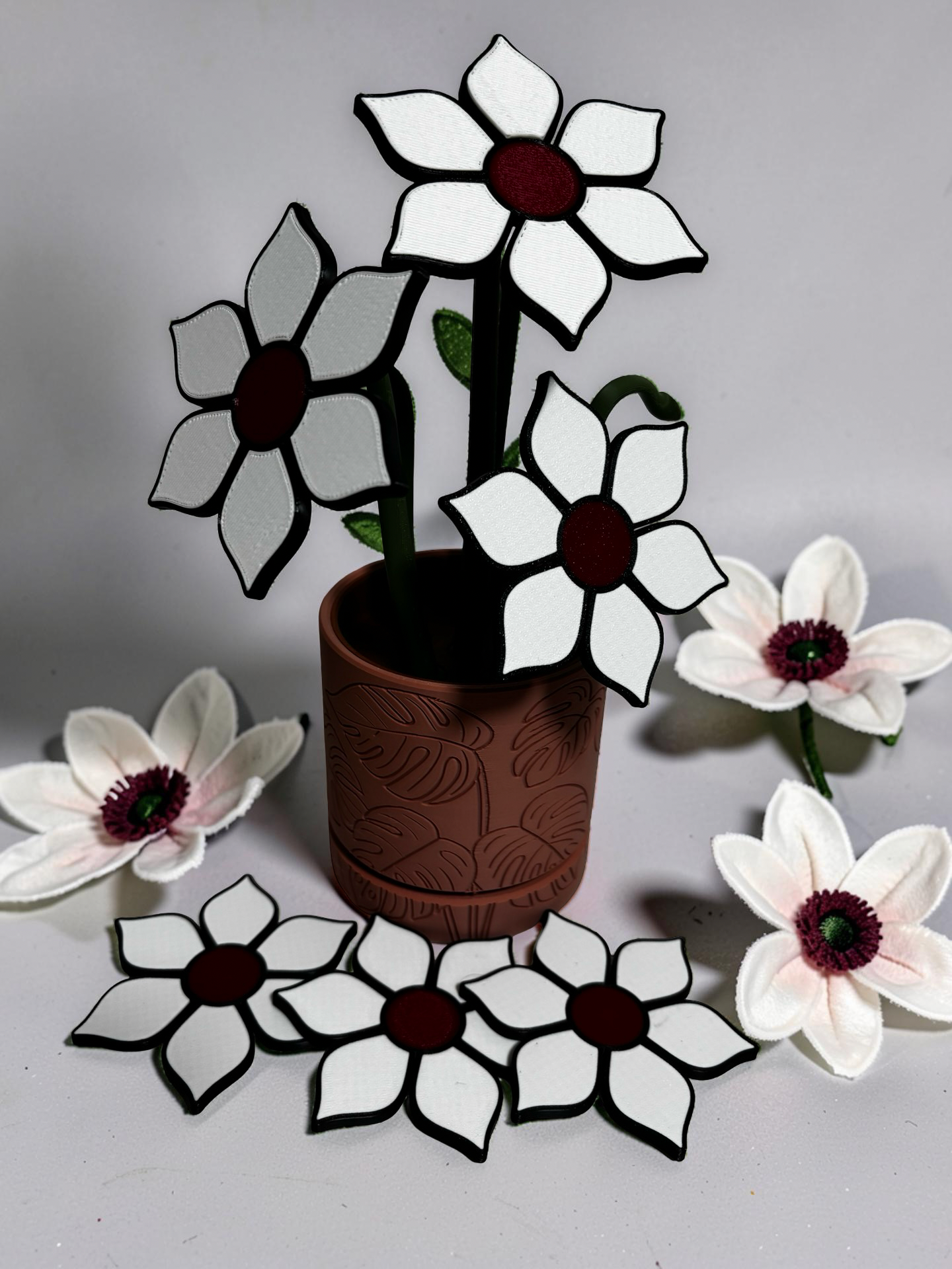 Flower Coaster Set with Magnetic Holder | 6 Flower Coasters | Modern decor