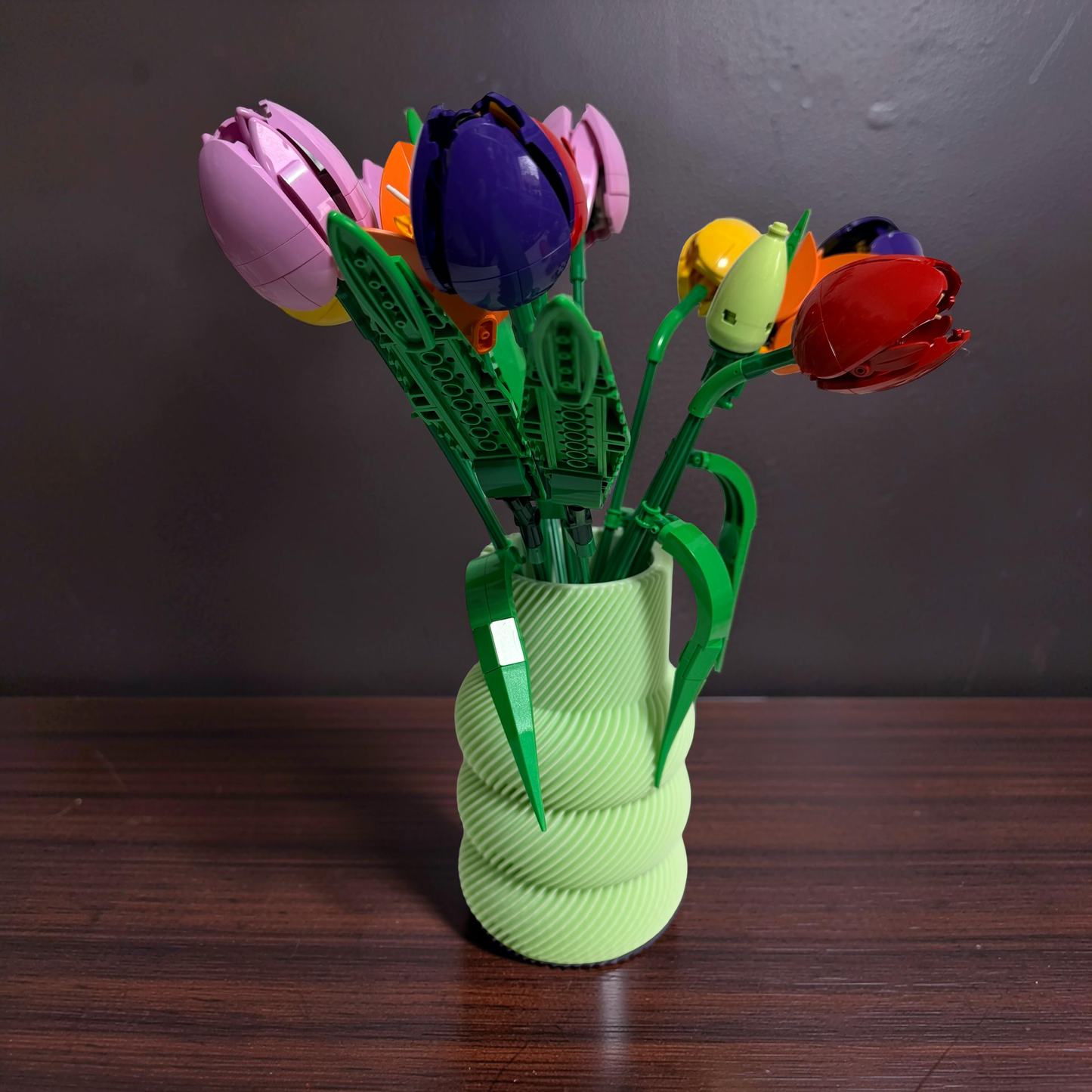 Vase For Lego Flowers,Bouquets, Botanicals tulips, Pink Roses, Red Roses 40461