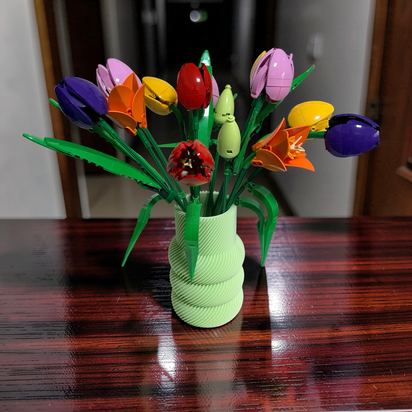 Vase For Lego Flowers,Bouquets, Botanicals tulips, Pink Roses, Red Roses 40461